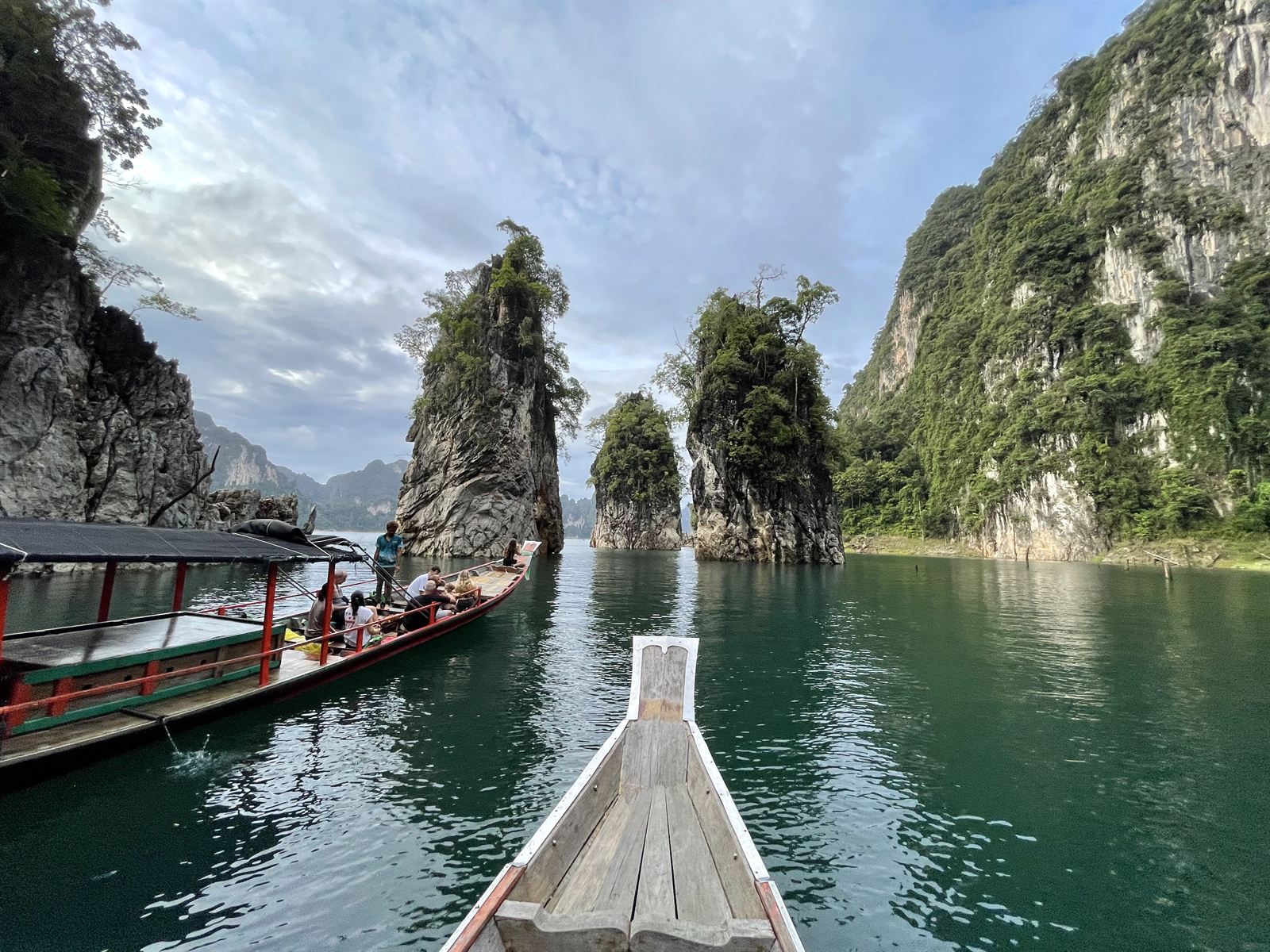 อุทยานแห่งชาติเขาสก — ภาพหลัก ณ บ้านตาขุน ประเทศไทย